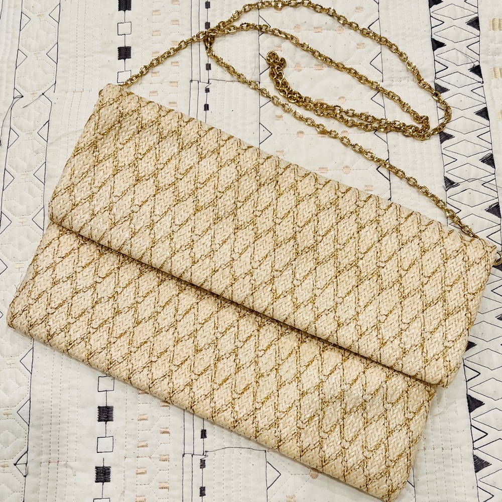 Rattan Natural Fiber Style Gold Thread Clutch with Gold Chain